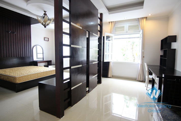 Well finished house with nice furnishings to rent in Tay Ho